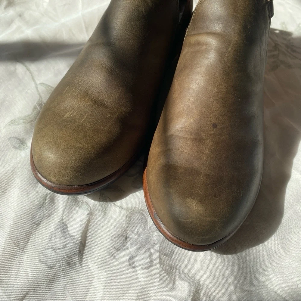 Naot Kamsin Two Toned Slip On Ankle Booties green and brown leather ankle strap - Picture 6 of 10